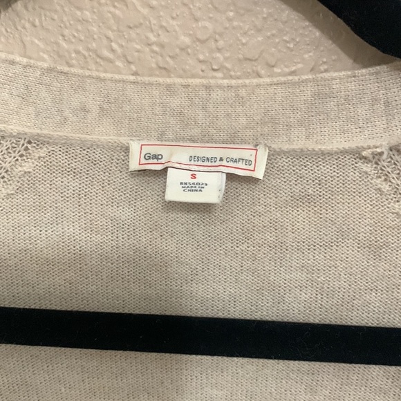 Womens Gap cardigan sweaters - same style for both colors - Picture 6 of 9